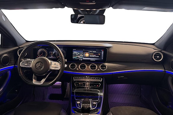 Mercedes-Benz E300 de 12 of 24