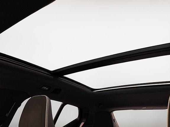 Volvo XC40 17 of 20