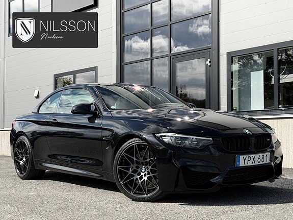 BMW M4 3 of 5