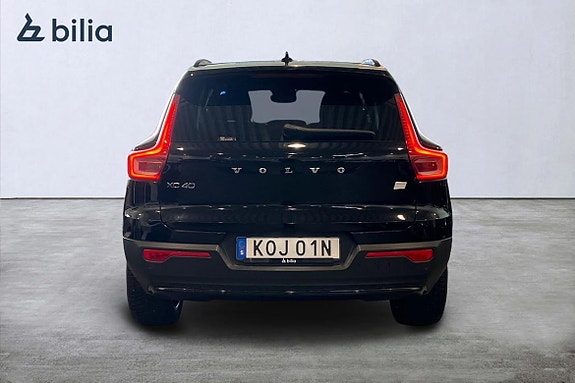 Volvo XC40 5 of 5