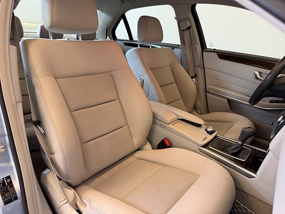 Mercedes-Benz E200 7 of 13