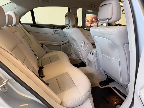 Mercedes-Benz E200 8 of 13