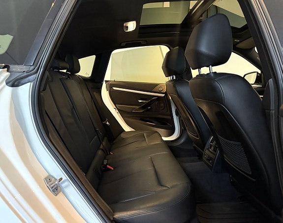BMW 335d 11 of 27