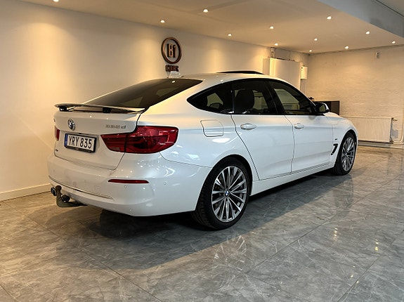 BMW 335d 4 of 5