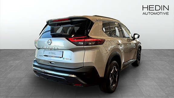 Nissan X-Trail 2 of 12