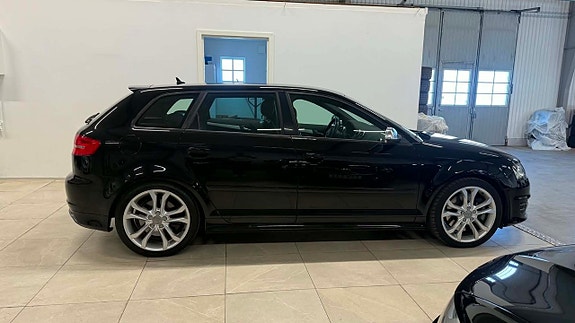 Audi S3 4 of 5