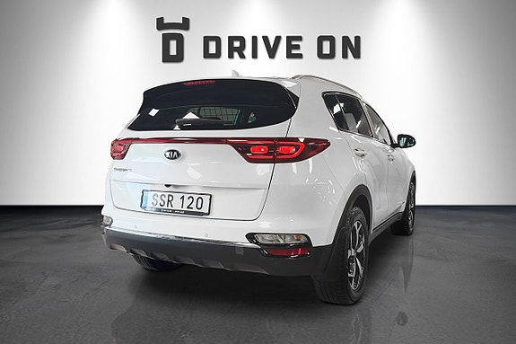 Kia Sportage 3 of 5