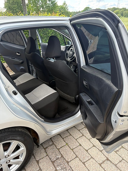 Toyota Yaris 7 of 10