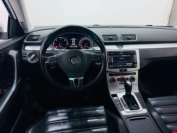 Volkswagen Passat Alltrack 18 of 20