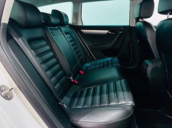 Volkswagen Passat Alltrack 8 of 20