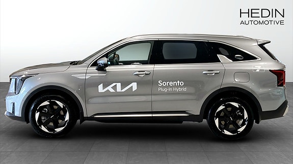 Kia Sorento 4 of 12