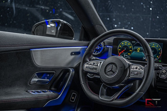 Mercedes-Benz CLA200 18 of 19