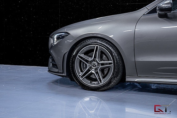 Mercedes-Benz CLA200 5 of 5