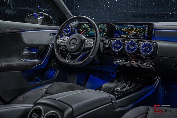 Mercedes-Benz CLA200 16 of 19