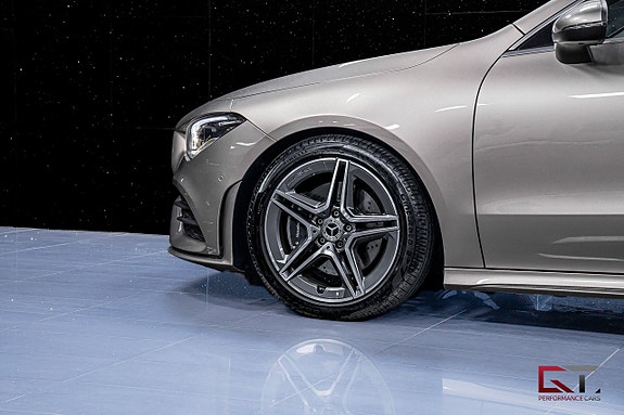 Mercedes-Benz CLA200 5 of 5