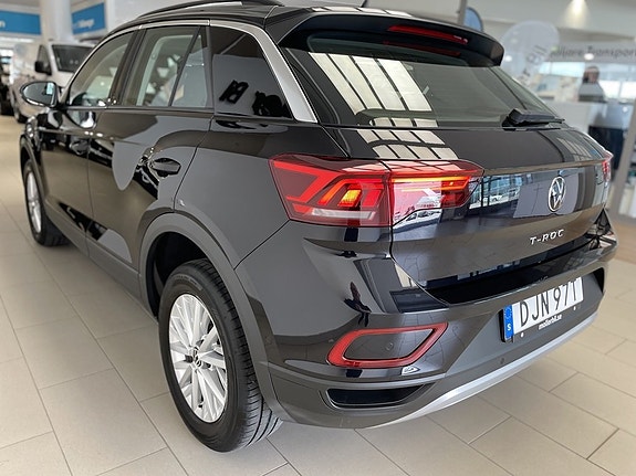 Volkswagen T-Roc 6 of 19