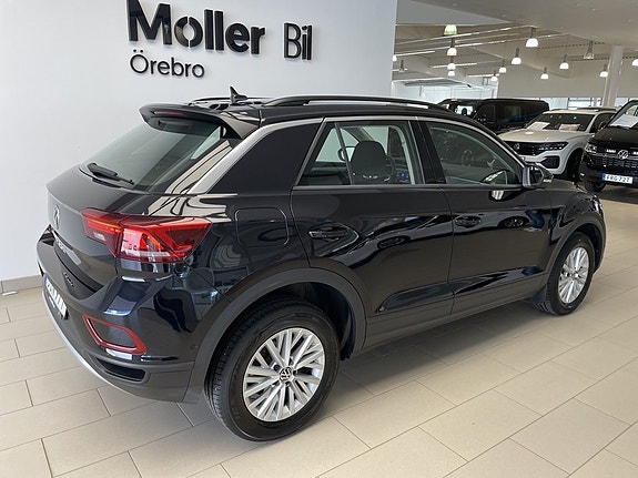 Volkswagen T-Roc 4 of 19