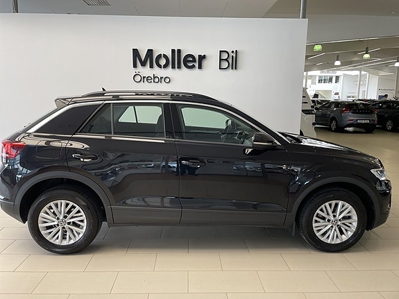 Volkswagen T-Roc 3 of 19