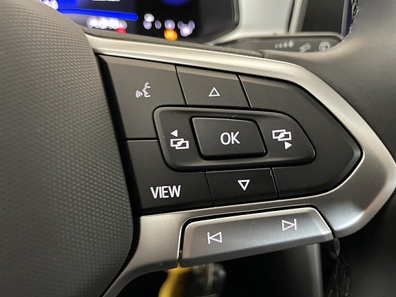 Volkswagen T-Roc 12 of 19