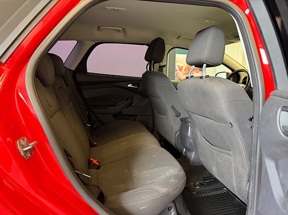 Ford Focus 8 of 13