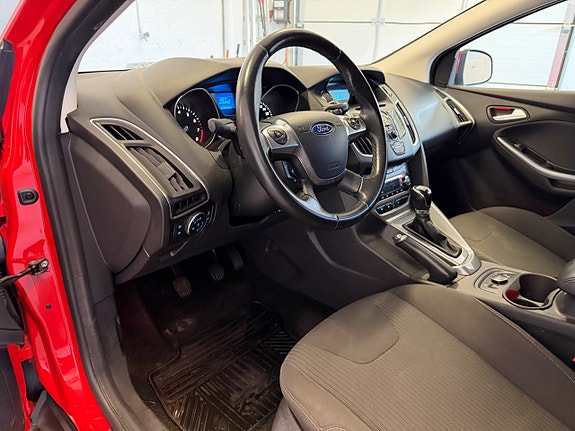 Ford Focus 12 of 13