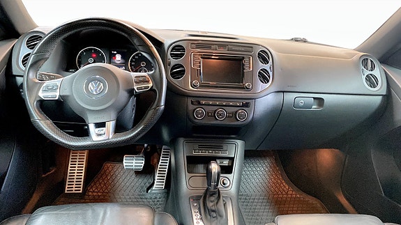 Volkswagen Tiguan 2 of 5