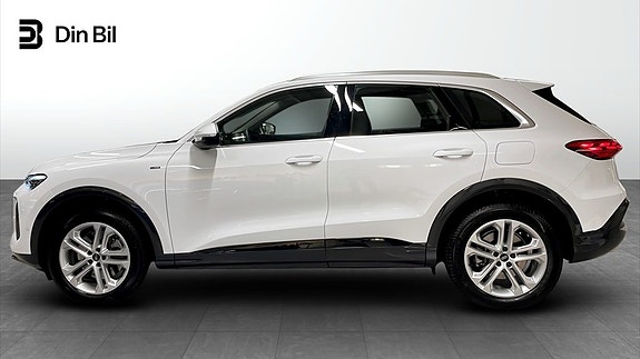 Audi Q5 2 of 5
