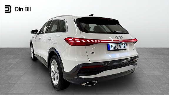 Audi Q5 3 of 5
