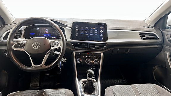 Volkswagen T-Roc 10 of 19