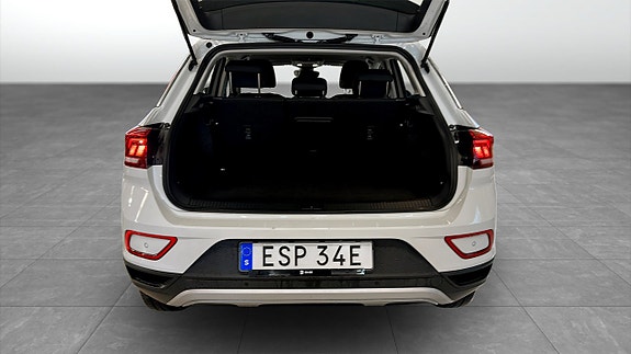 Volkswagen T-Roc 13 of 19