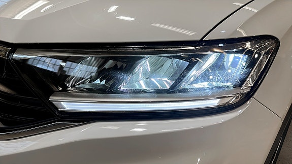 Volkswagen T-Roc 15 of 19