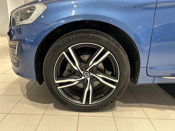 Volvo XC60 4 of 5