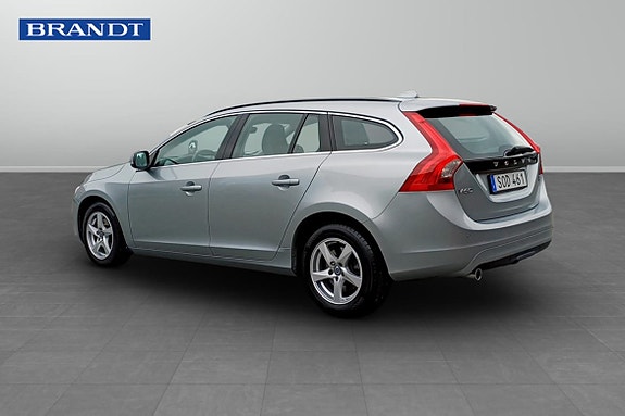 Volvo V60 3 of 18