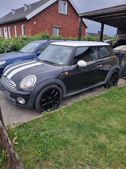 MINI Cooper 3 of 3