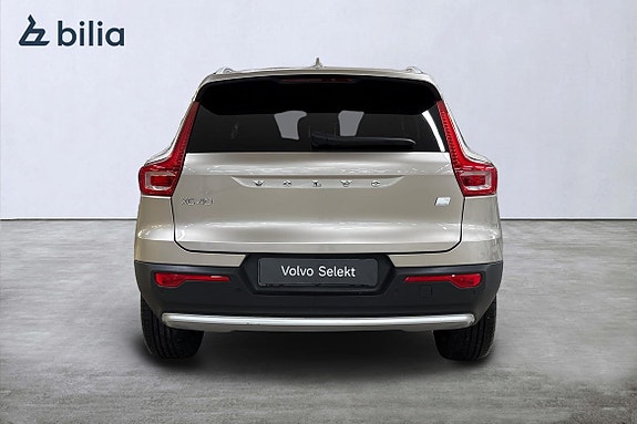 Volvo XC40 5 of 5