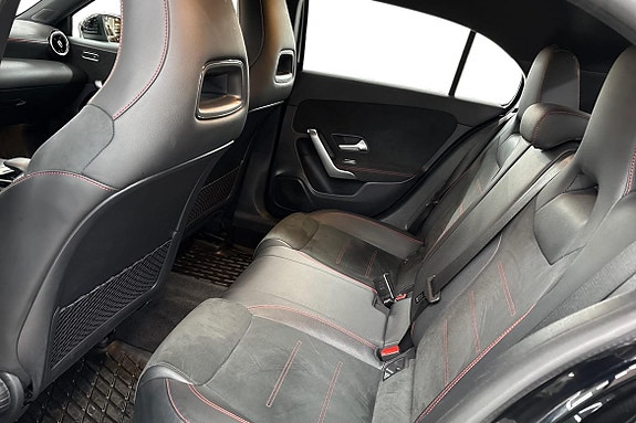 Mercedes-Benz A180 13 of 21