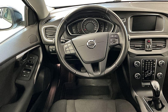 Volvo V40 Cross Country 11 of 22