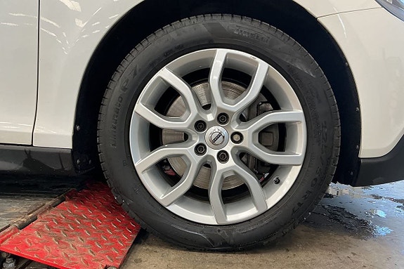 Volvo V40 Cross Country 17 of 22