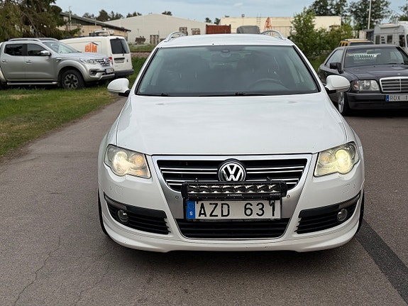 Volkswagen Passat 3 of 5