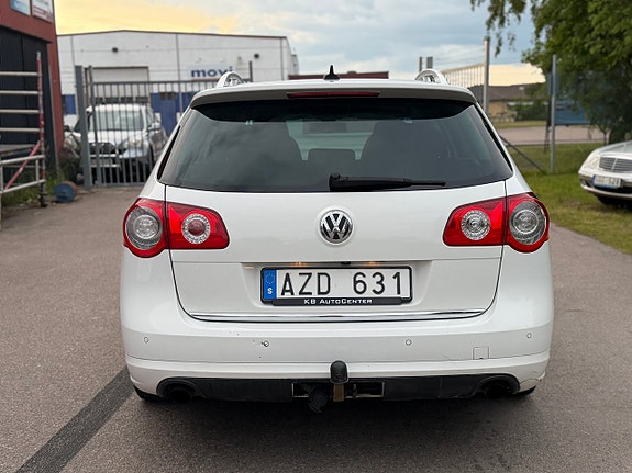 Volkswagen Passat 6 of 25