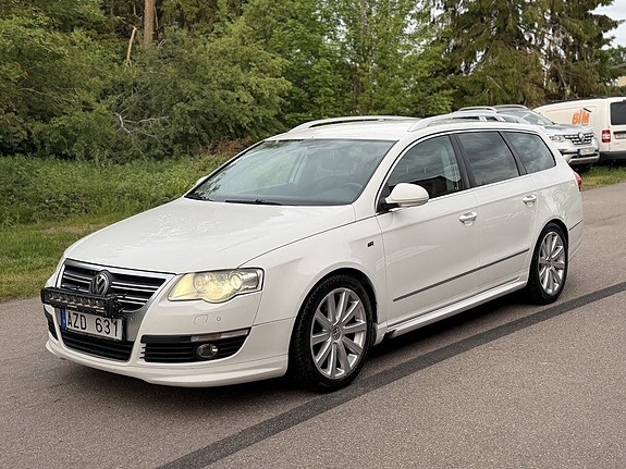 Volkswagen Passat 8 of 25