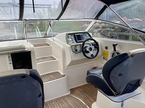 Bella 600 DC -10 Mercruiser 3,0 4 of 5