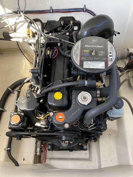 Bella 600 DC -10 Mercruiser 3,0 9 of 10