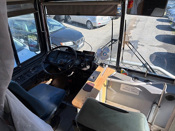Volvo B58-60 9 of 23