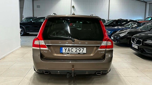 Volvo V70 9 of 19