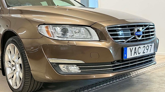 Volvo V70 7 of 19