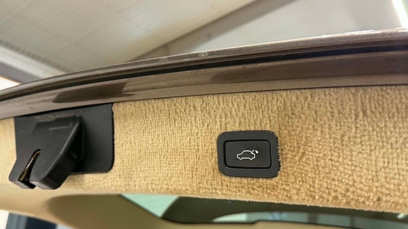 Volvo V70 15 of 19