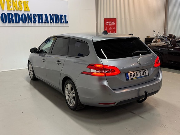 Peugeot 308 SW 9 of 25