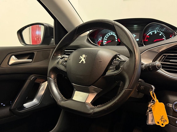 Peugeot 308 SW 20 of 25