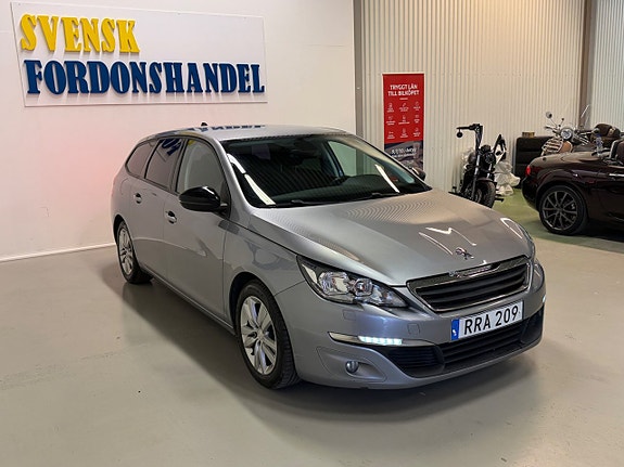 Peugeot 308 SW 3 of 5